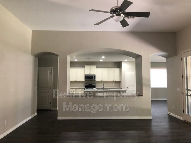 Foto del edificio - 436 E Mary Ln
