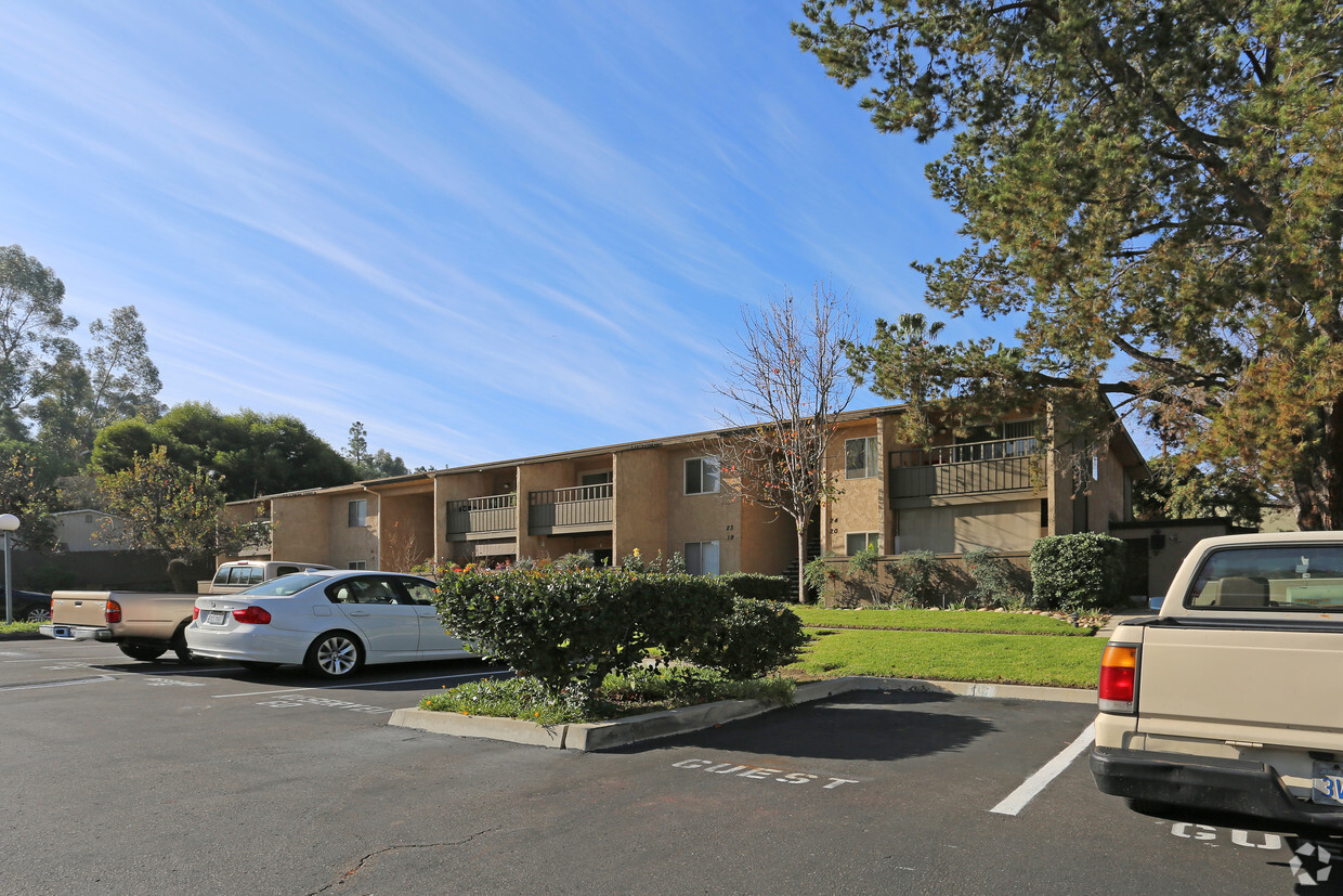 Foto del edificio - Brierwood Apartments