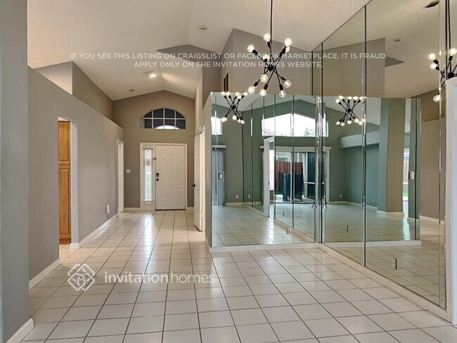 Foto del edificio - 7567 Stirling Bridge Blvd N