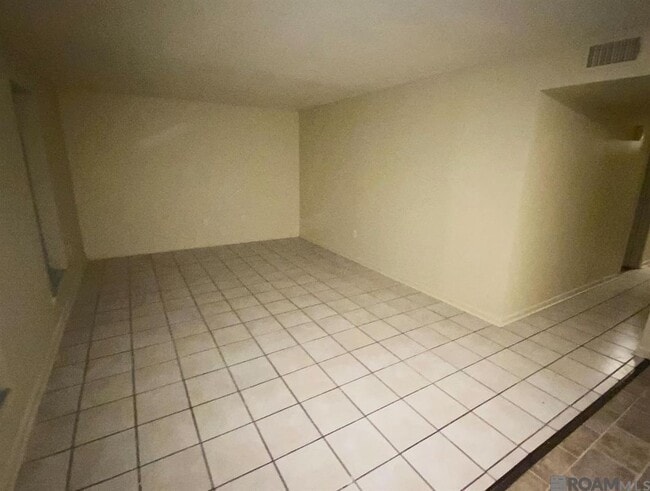 Building Photo - 9135 Great Smokey Ave