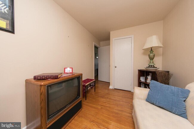 Foto del edificio - 7972 Gilbert St