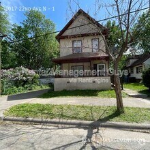 Building Photo - 1017 N 22nd Ave