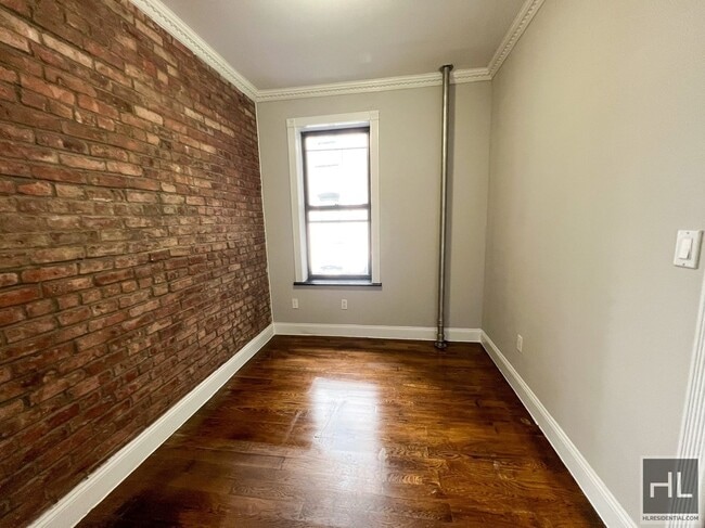 Foto del edificio - E 106TH ST.