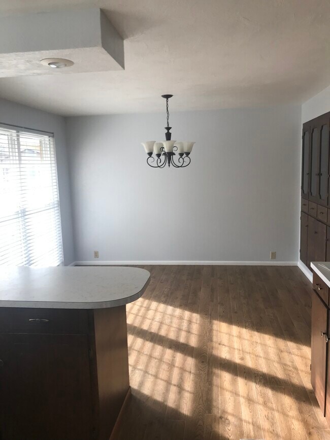 Foto del edificio - 5335 W Bel Air St