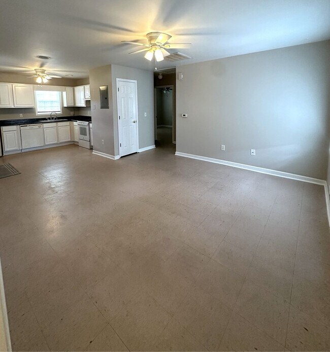 Building Photo - 508 Spartanburg Ave