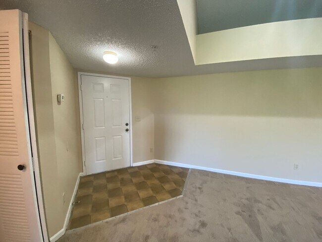 Foto del edificio - 13525 Eagle Ridge Dr