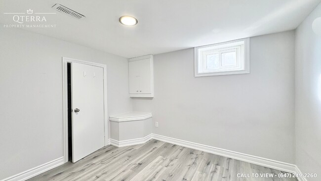 Building Photo - 746 Phillip Murray Av