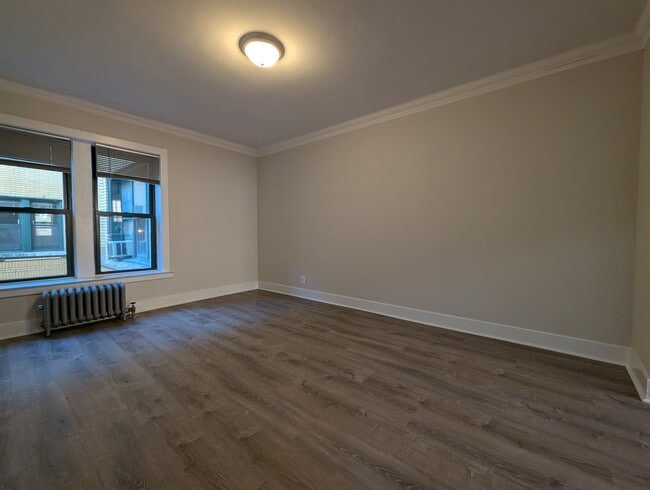 Building Photo - 1948 1/2 N Spaulding Ave