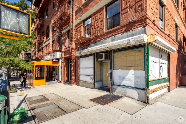 Foto del edificio - 1716-1722 2nd Ave