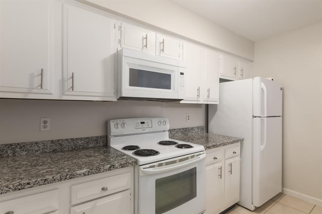 Foto principal - 10555 Turtlewood Ct