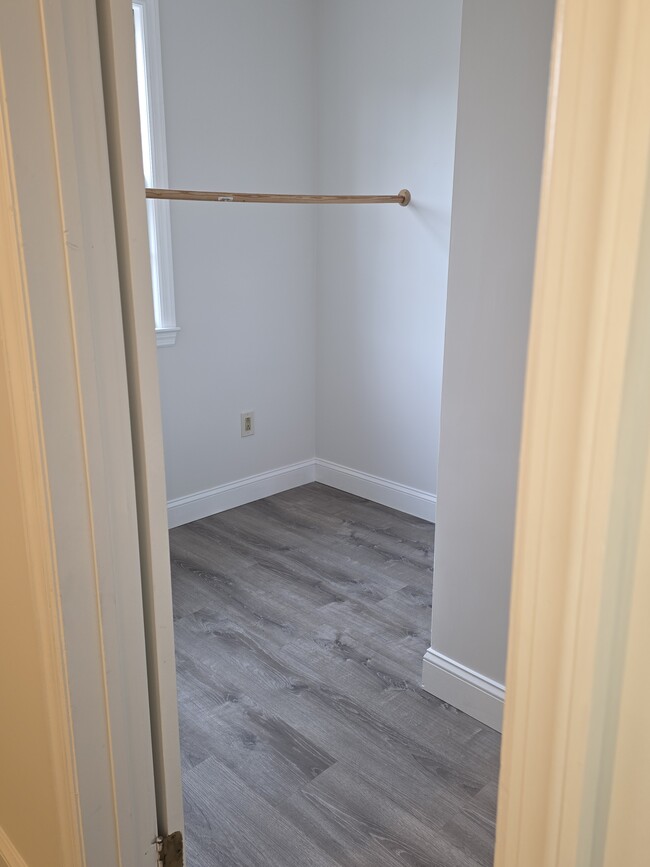 Building Photo - 161 Union Ave