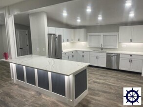 Building Photo - 4555 Horne Ave