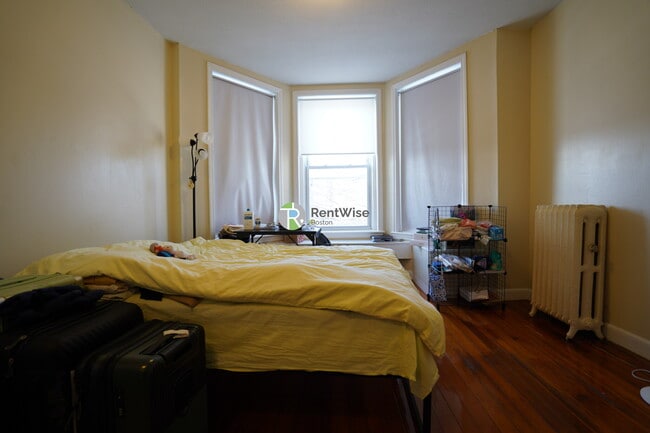 Foto del edificio - 1120 Commonwealth Ave