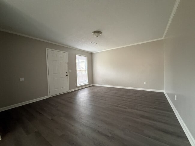 Foto del edificio - 4414 Bonnell Dr NW