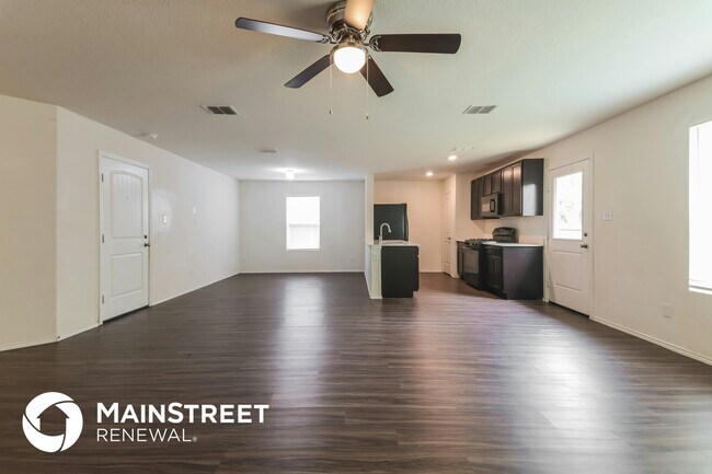 Foto del edificio - 5681 McClelland St