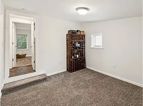 Bed 3 - 819 Woodside St
