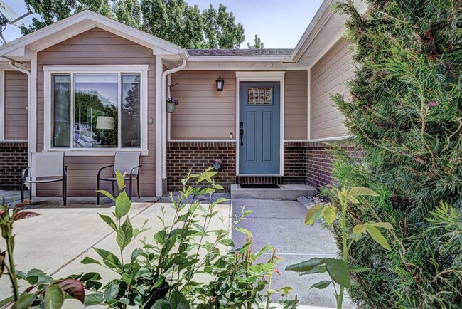 Foto del edificio - 1000 Red Bud Ct