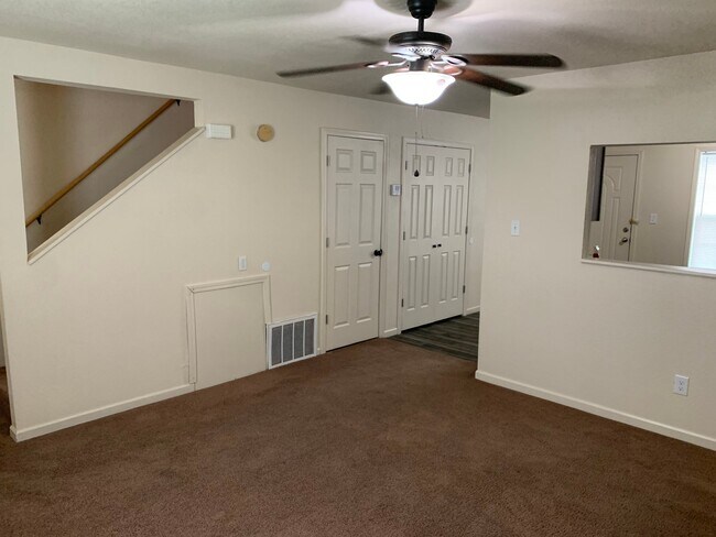 Foto del edificio - 4907 Scruggs Station Rd