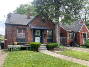 Building Photo - 18445 Goulburn Ave