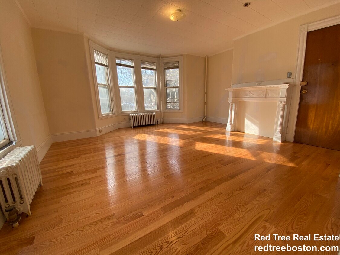 Foto principal - 381 Harvard St