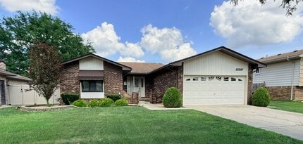Building Photo - 38352 Coronation Dr
