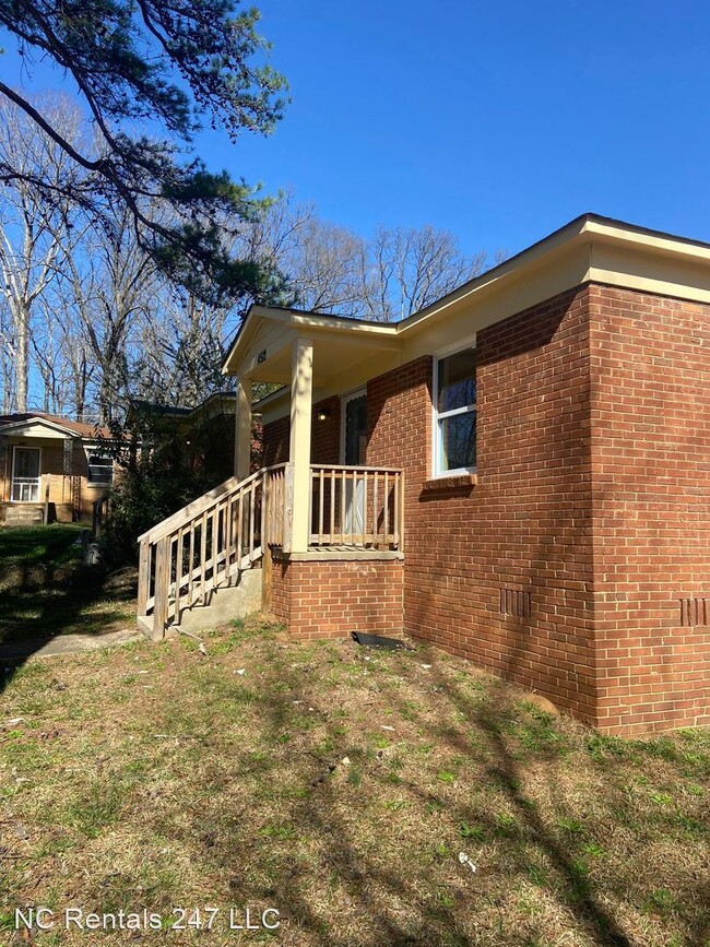 Building Photo - 2 br, 1 bath House - 4512 Helena St,