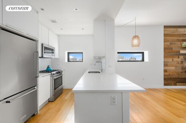 Foto del edificio - 8 Vanderbilt Ave