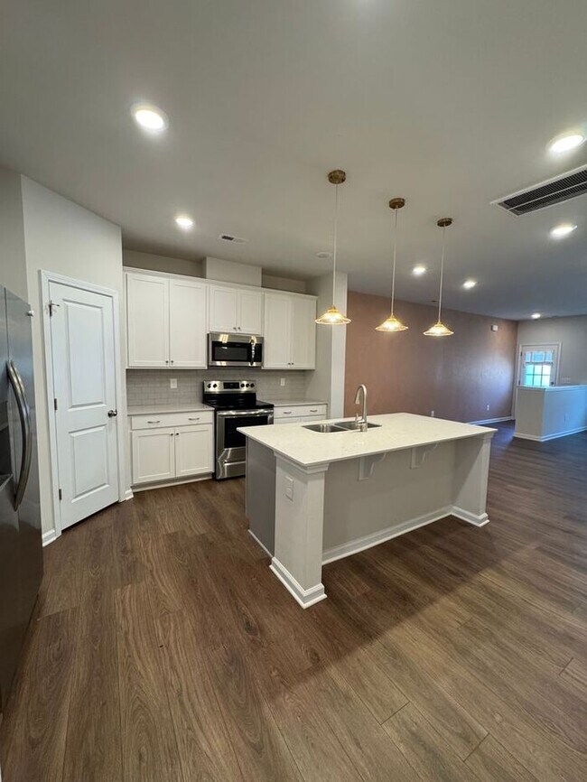 Building Photo - Charming Home in Travelers Rest!