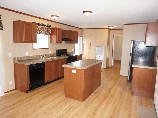 Building Photo - 107 Jax Dr