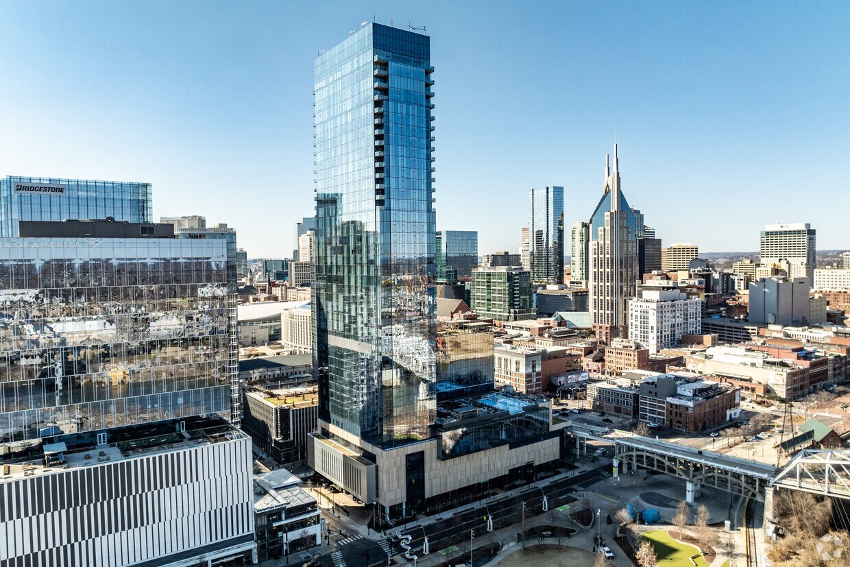 Primary Photo - Four Seasons Residences SoBro