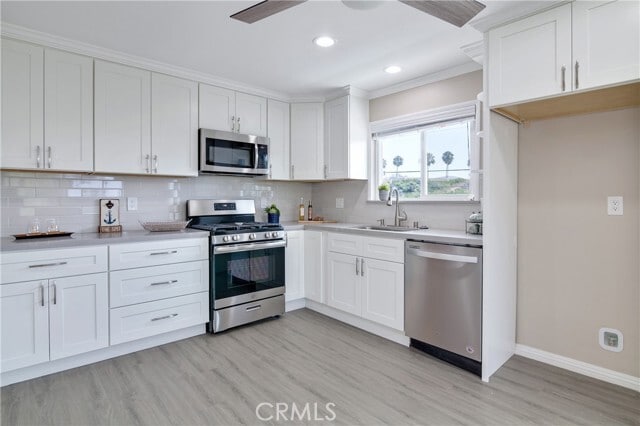Building Photo - 210 Avenida Calafia