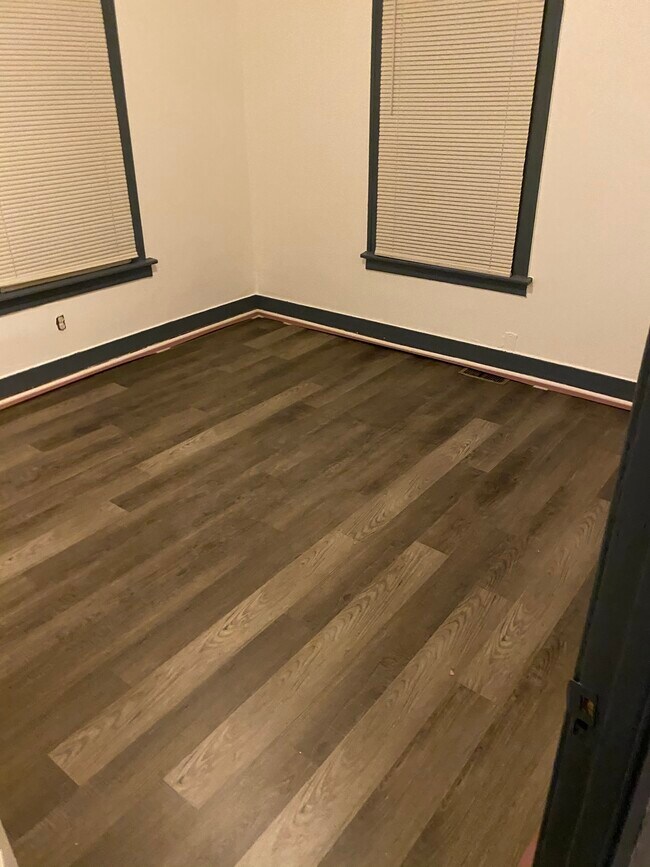 1326 Shields Ave, Chicago Heights, IL 60411 House Rental in Chicago