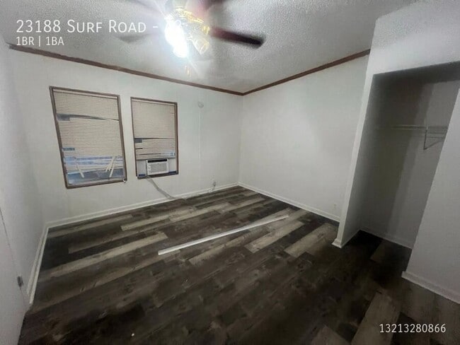 Foto del edificio - 23188 Surf Rd