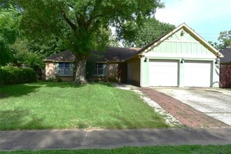 Building Photo - 12706 Highmanor Dr