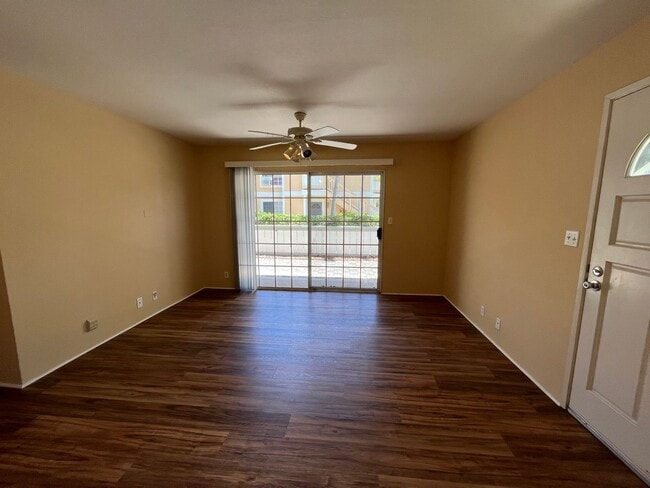 Foto del edificio - $2800, 2BR/1BA/2PKG, Crosspointe (Aiea/Hon...