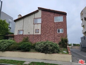 Building Photo - 1250 S Corning St