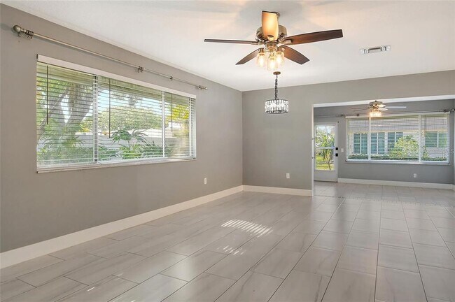 Foto del edificio - 2332 Canalbluff Pl