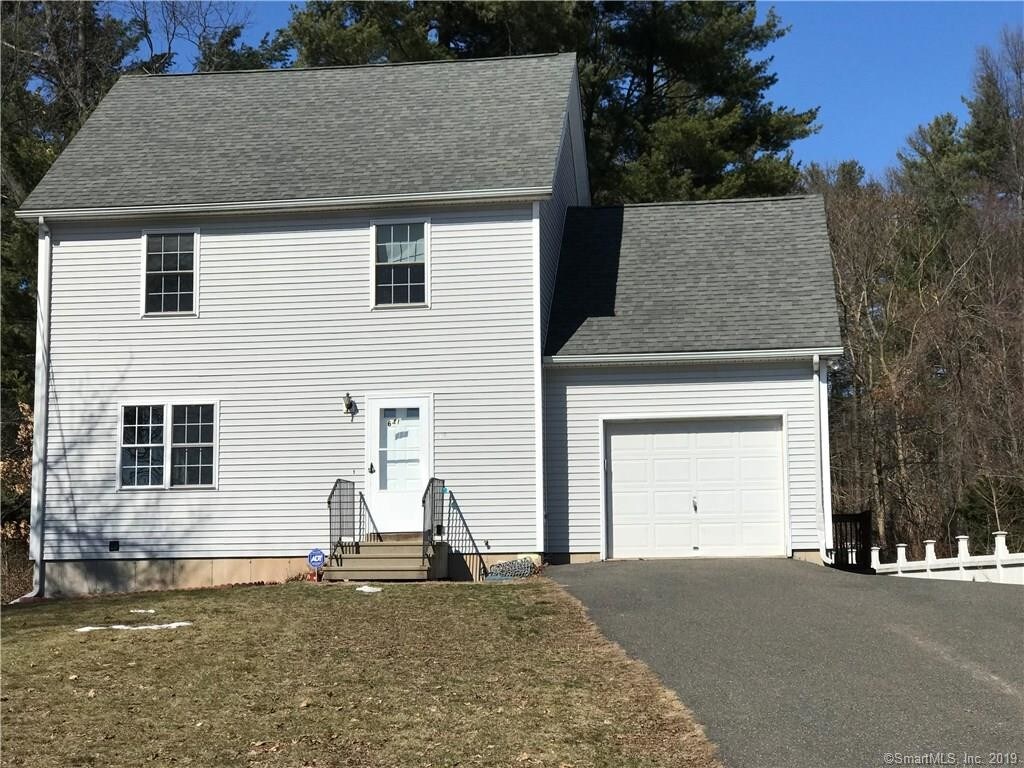 641 Middle Turnpike W, Manchester, CT 06040 House Rental in