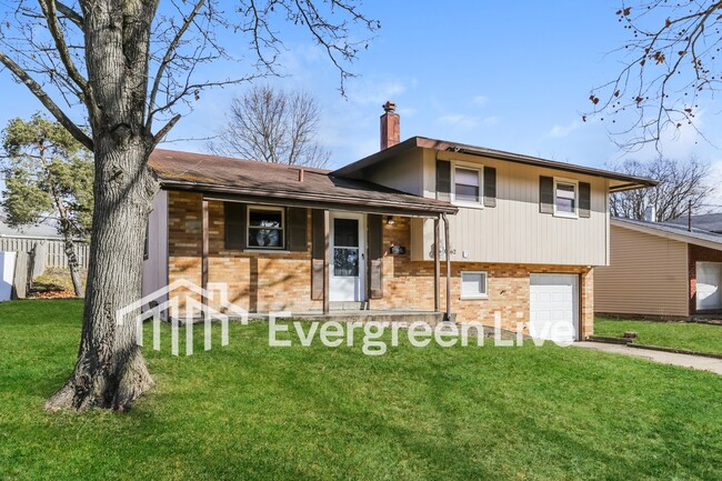 Building Photo - 10662 Chelmsford Rd