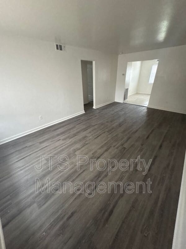 Photo - 2840 Sweet Way Apartment