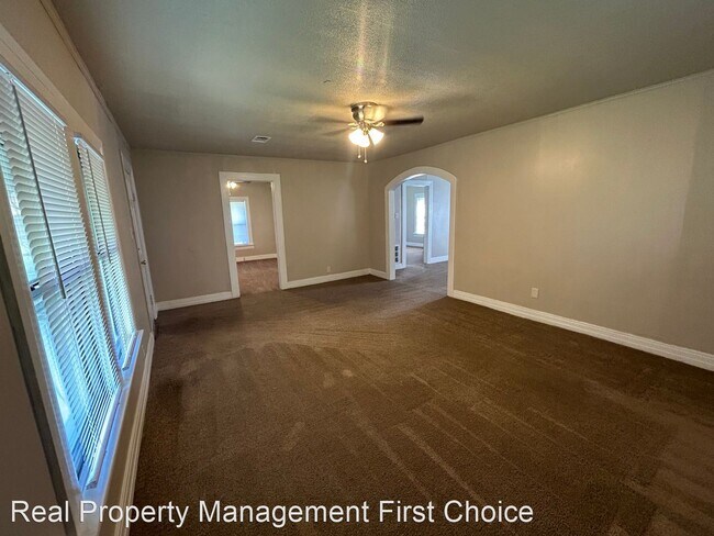 Foto del edificio - 2 br, 1 bath House - 2705 Jenny Lind