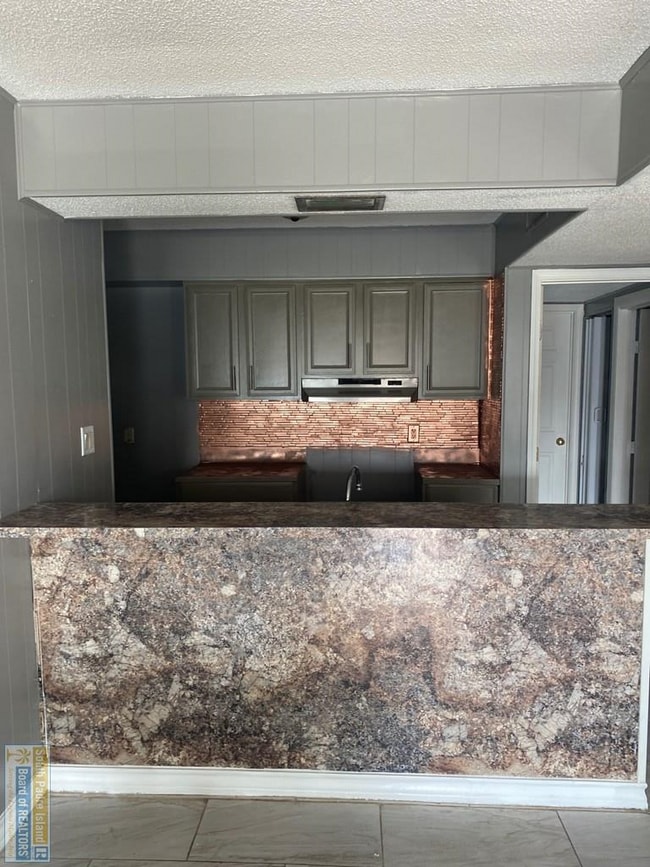 Foto del edificio - 120 E Polaris Dr