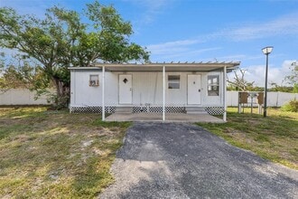 Building Photo - 2854 Lake Alfred Rd