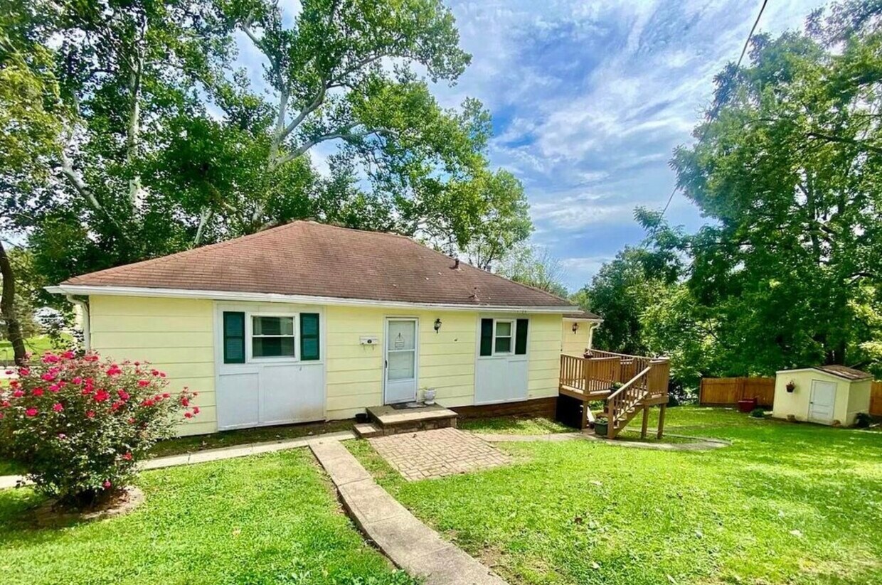 110 Morris St, Huntington, WV 25705 House Rental in Huntington, WV