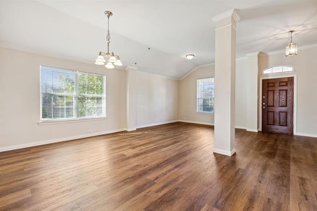 Foto del edificio - 335 Highland Glen Trail