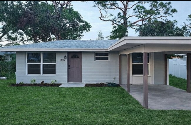 Photo - 1835 Joyce St House