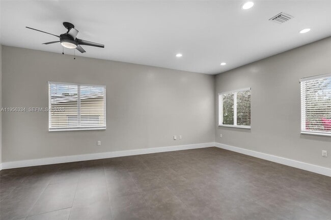 Building Photo - 3508 NW 19th Terrace