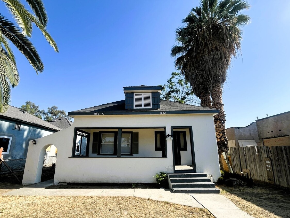 Primary Photo - 1802 Forrest St