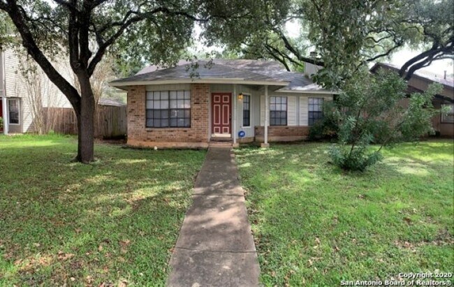 Foto del edificio - **COZY 2/2 GARDEN HOME**CASTLE HILLS