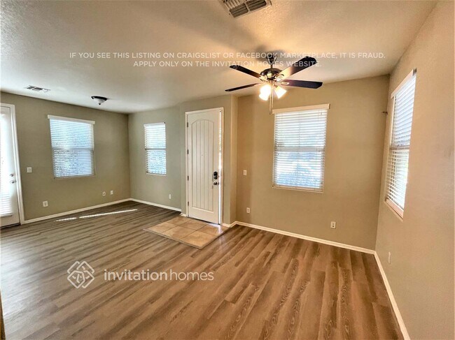 Foto del edificio - 2974 N Clanton St